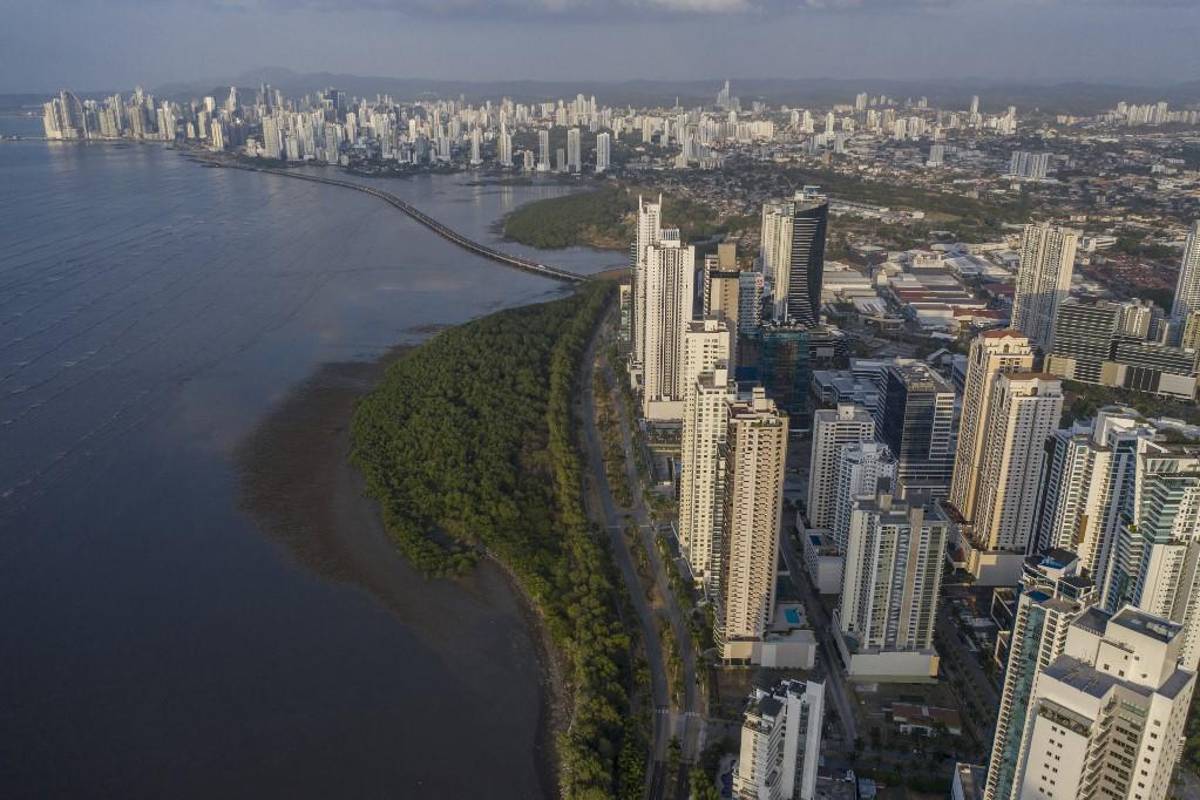 Panamá: Desarticulan red que estafó casi US$800.000 a entidad bancaria