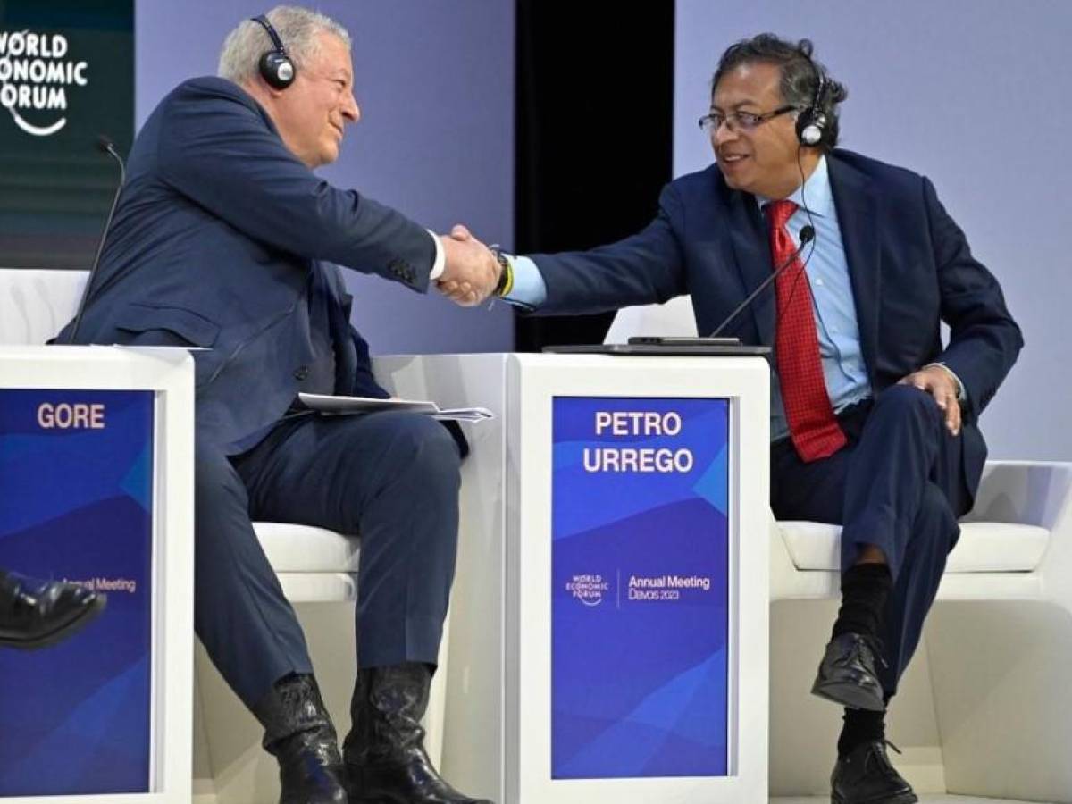 Davos 2023: Presidente colombiano critica el capitalismo