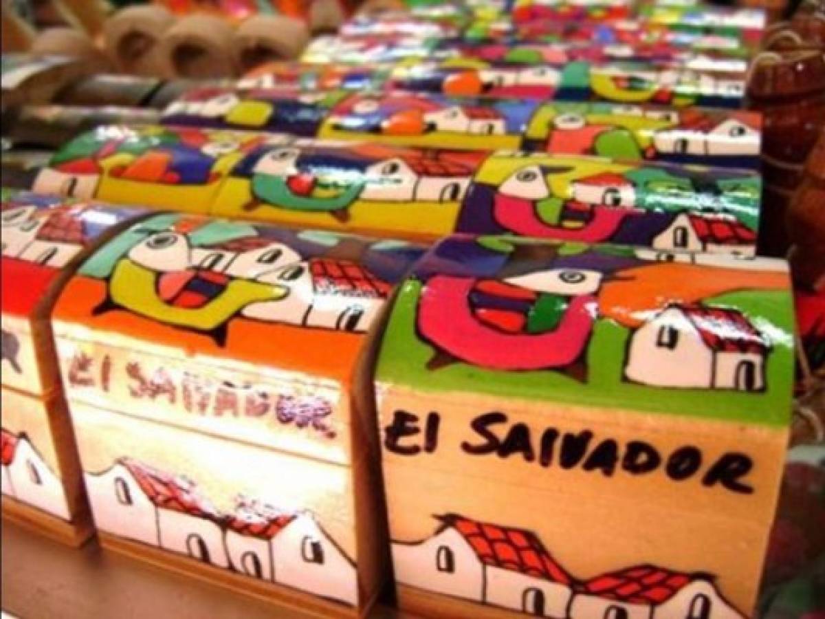 El Salvador: pequeña empresa no ve futuro para invertir