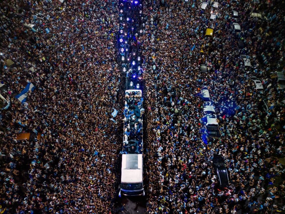 Argentina desata la fiesta con copa en casa