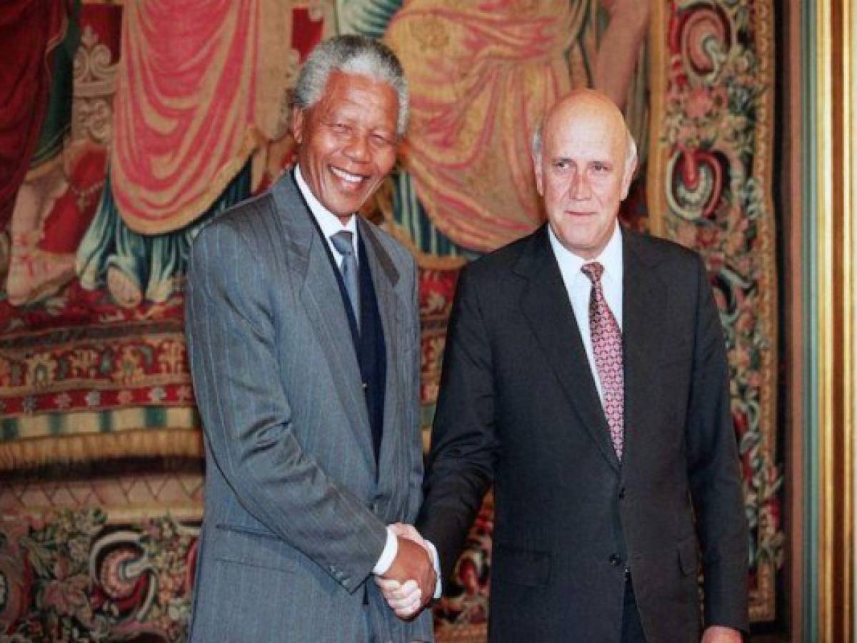 Muere Frederik de Klerk, último presidente del apartheid y Nobel de la Paz con Mandela