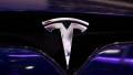 La empresa de automóviles eléctricos Tesla, propiedad de Elon Musk, cayó un 14 % en bolsa tras tensarse la disputa dialéctica entre el magnate y el presidente estadounidense, Donald Trump. Foto de EFE