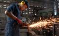 <i>El análisis insiste en la importancia de la capacitación y recomienda modernizar la regulación laboral para ampliar la protección a los trabajadores en transición de un empleo a otro. Foto de iStock</i>