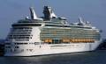 <i>Foto de archivo que muestra una crucero de la compañia Royal Caribbean. EFE/Andreu Dalmau</i>