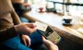 El proceso de habilitación de los datáfonos para la aceptación de las tres marcas ya inició en Costa Rica. Foto de iStock