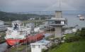 <i>Los ingresos del Canal de Panamá aumentaron un 14,4 % en el año fiscal 2025, respecto al anterior, y alcanzaron los US$5.705 millones. Foto de EFE</i>