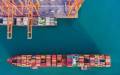 Un aumento en las importaciones en anticipación de aranceles más altos contribuyó a una contracción anualizada de 0.3 % en el PIB de EEUU en el primer trimestre de 2025. Foto de iStock