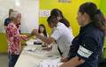 <i>Fotografía del 7 de diciembre de 2025 de una persona al votar, en San Antonio de Flores, El Paraíso (Honduras). EFE/ Wilfredo Antunez</i>