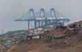 <i>Fotografía de archivo tomada el 29 de octubre de 2024 en el puerto de Chancay, que abrirá una puerta a China en las costas de Lima, Perú, y será una escala fundamental de la Nueva Ruta de la Seda en Suramérica. EFE/Paolo Aguilar</i>