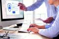 Entre las principales preocupaciones de los profesionales, se destacan los accesos indebidos a sistemas y el robo de información sensible. Foto de NicoElNino / Getty Images/iStockphoto