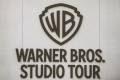 <i>El logotipo de Warner Bros. se observa en el complejo de estudios de Warner Bros. Studios en Los Ángeles, California (EE. UU.), el 23 de abril de 2026. EFE/CHRIS TORRES</i>
