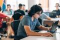 <i>Se desarrollará programas de capacitación y reconversión de talento para que los equipos de sus clientes puedan asumir funciones de mayor valor ante los cambios que introduce esta tecnología. Foto de cortesía</i>