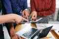 <i>Automatización, análisis de datos y nuevas habilidades digitales forman parte de los cambios que ya transforman la dinámica laboral en empresas de distintos sectores. Foto de iStock</i>