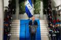 <i>El homenaje a la bandera nacional se celebra en todos los centros educativos, instituciones públicas y unidades militares. Foto de cortesía</i>