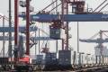 Las estimaciones del FMI, que incluyen el efecto negativo de los aranceles introducidos en el análisis de abril, prevén que el crecimiento del volumen del comercio mundial se desacelere bruscamente. (Foto: EFE)