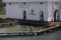 <i>Fotografía de la fachada de Miraflores este lunes, en el Canal de Panamá (Panamá). El Tratado de Neutralidad del Canal de Panamá centra el debate en torno a un memorando en materia de seguridad firmado por los gobiernos panameño y de EE.UU., que involucran más presencia militar estadounidense no permanente y rotativa para ejercicios conjuntos. EFE/Carlos Lemos</i>
