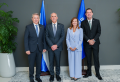 <i>En el marco de las reuniones, las autoridades revisaron el avance de la cartera de infraestructura que el BCIE impulsa en Honduras, superior a US$1,400 millones. Foto de cortesía</i>
