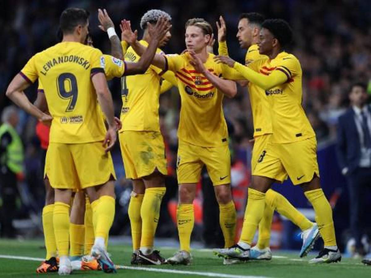 El FC Barcelona se proclama campeón liguero tras golear al Espanyol