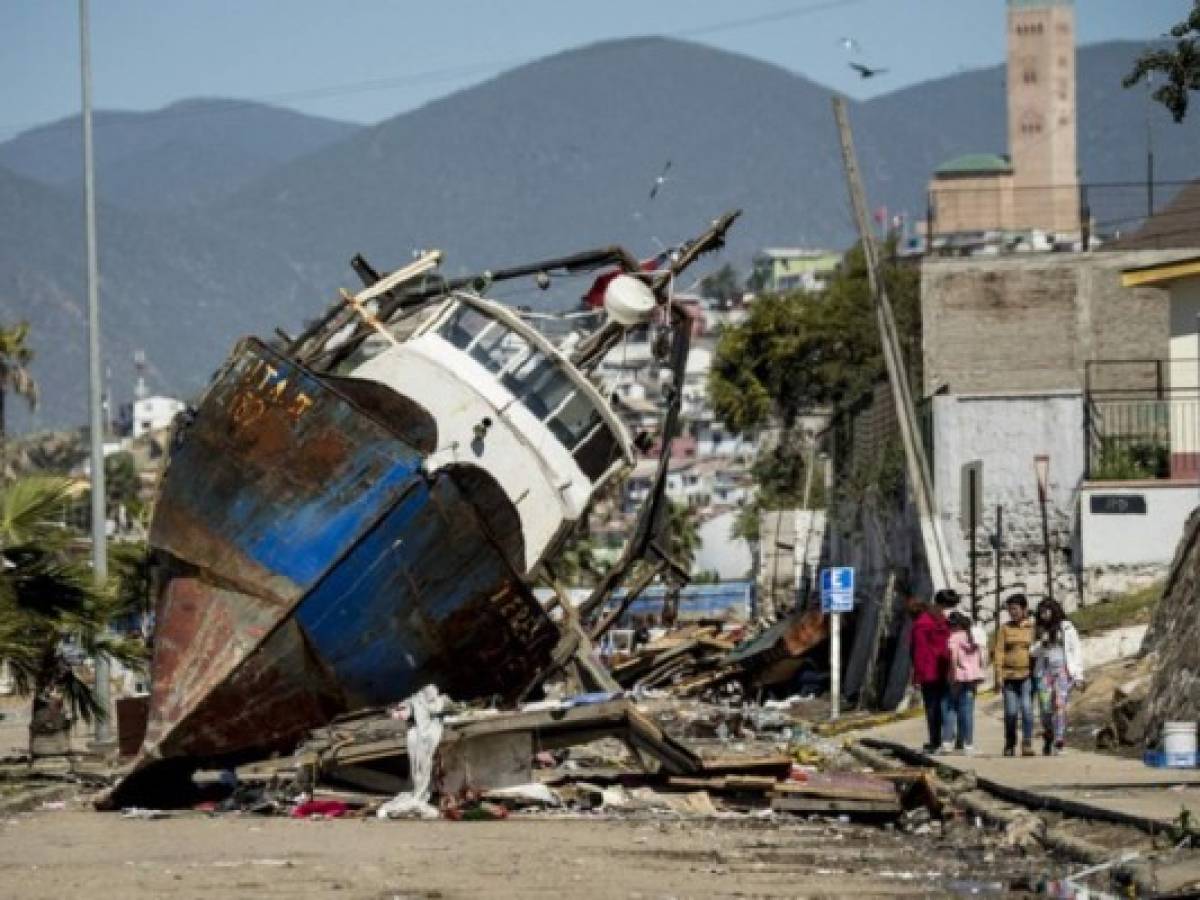 Chile vuelve a levantarse tras sismo y tsunami