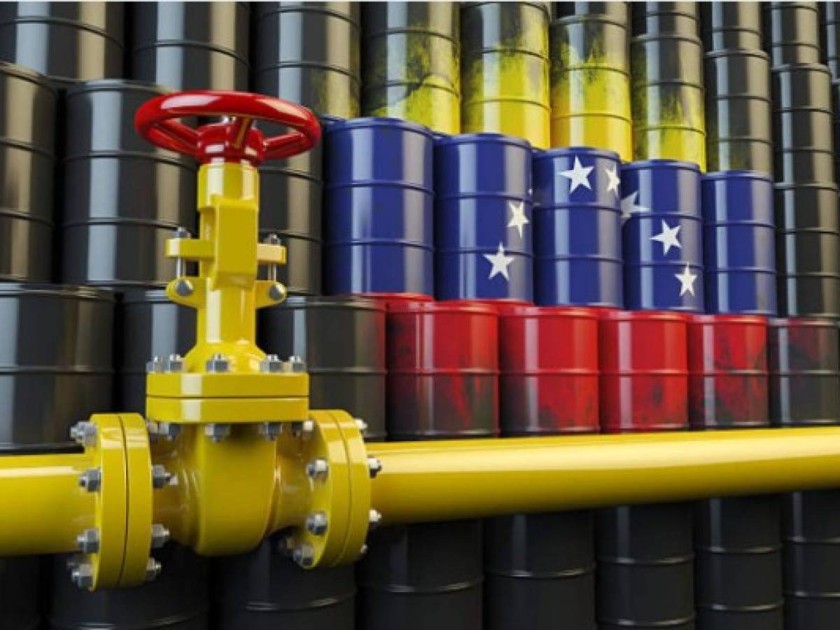Producción petrolera de Venezuela pierde otros 21.000 barriles por día