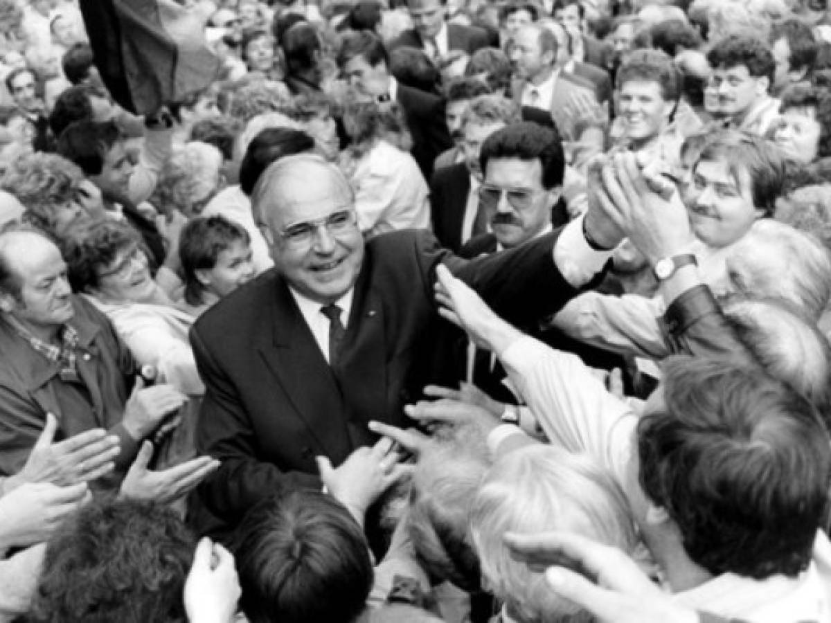 Falleció Helmut Kohl, el canciller de la reunificación de Alemania