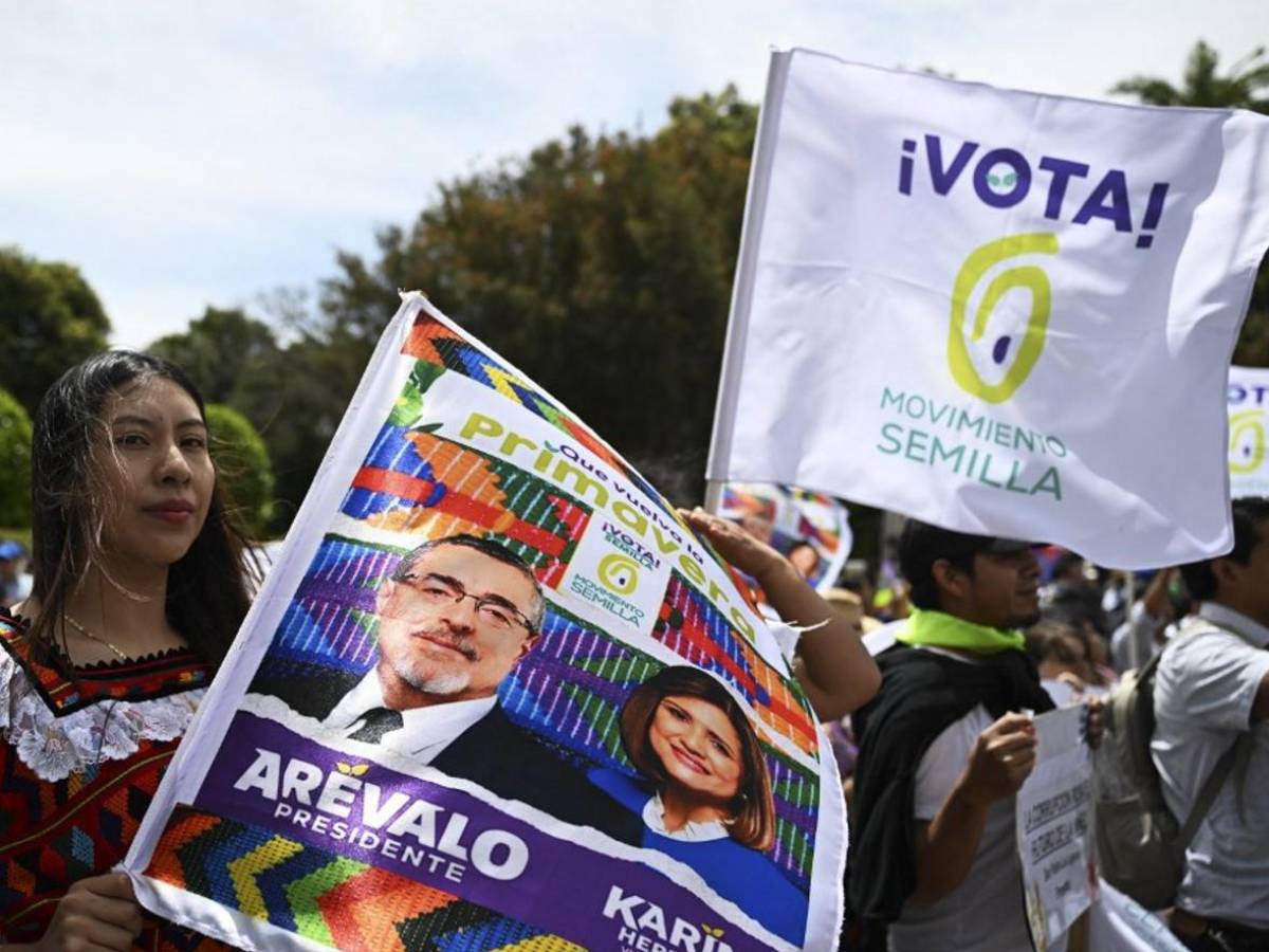 Tribunal Electoral inhabilita al partido de presidente electo de Guatemala