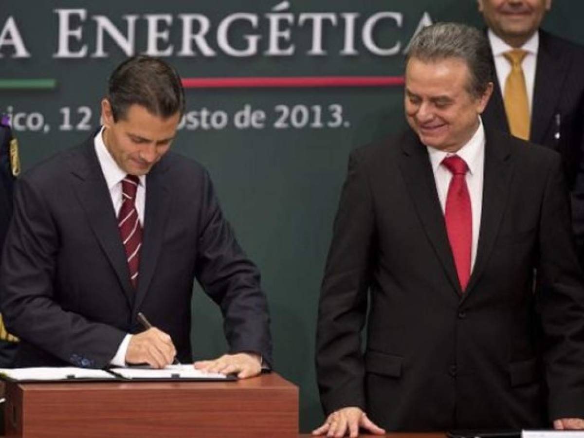 México avanza en plano energético: licita proyectos de electricidad y gasoductos