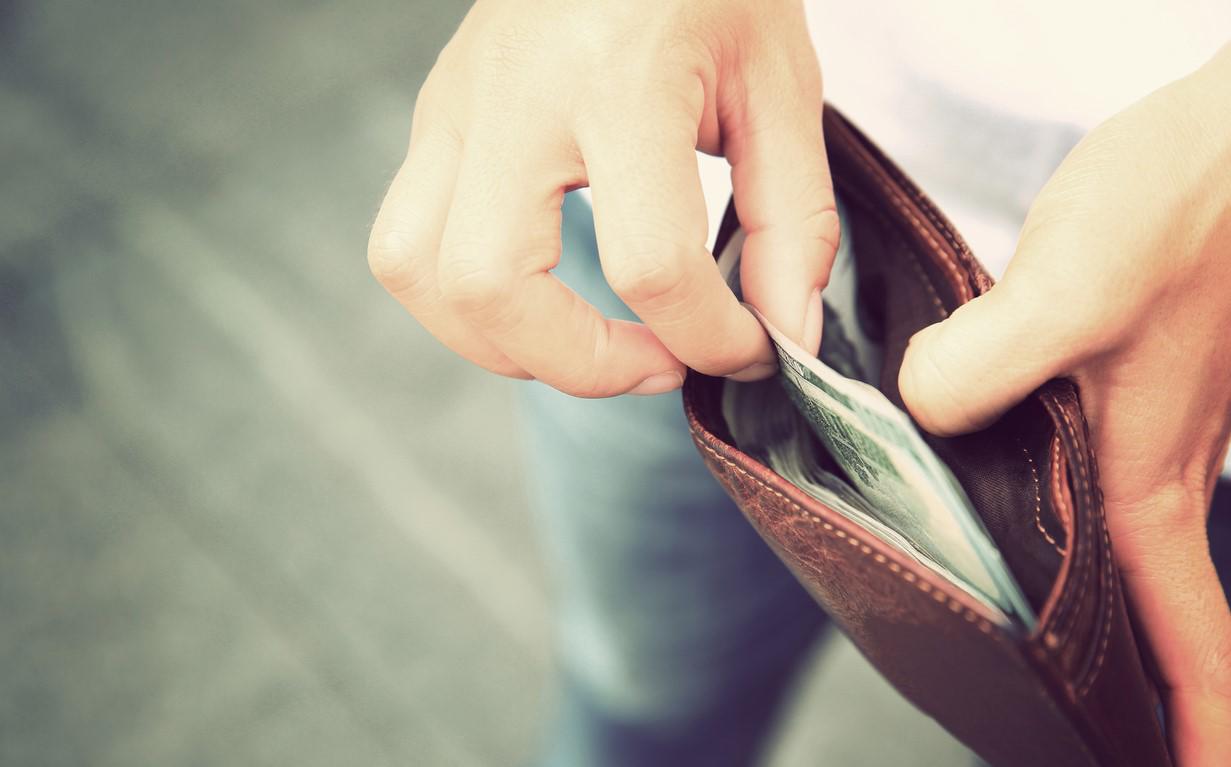 <i>Costa Rica registra salarios mínimos que rondan los US$600 según ocupación, mientras los salarios del sector público han estado congelados. Foto de iStock</i>