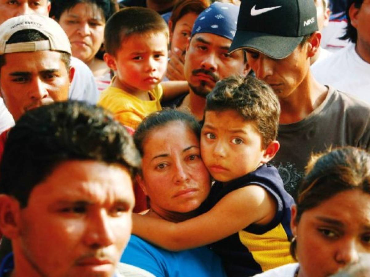 Familias que entren ilegalmente a EE.UU. serán separadas, dice fiscal general