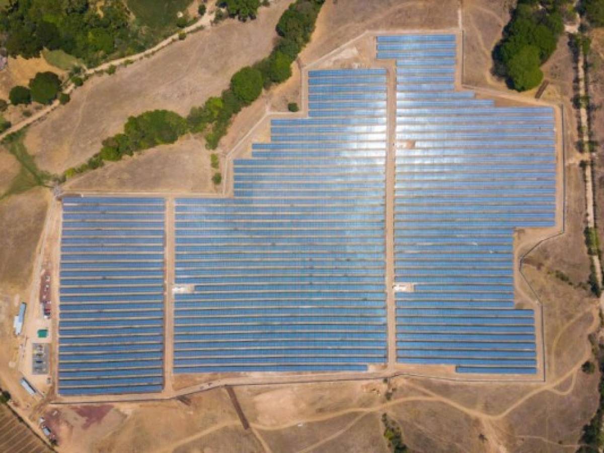 El Salvador: Proyecto Bósforo ya inyecta 70 MW de energía solar