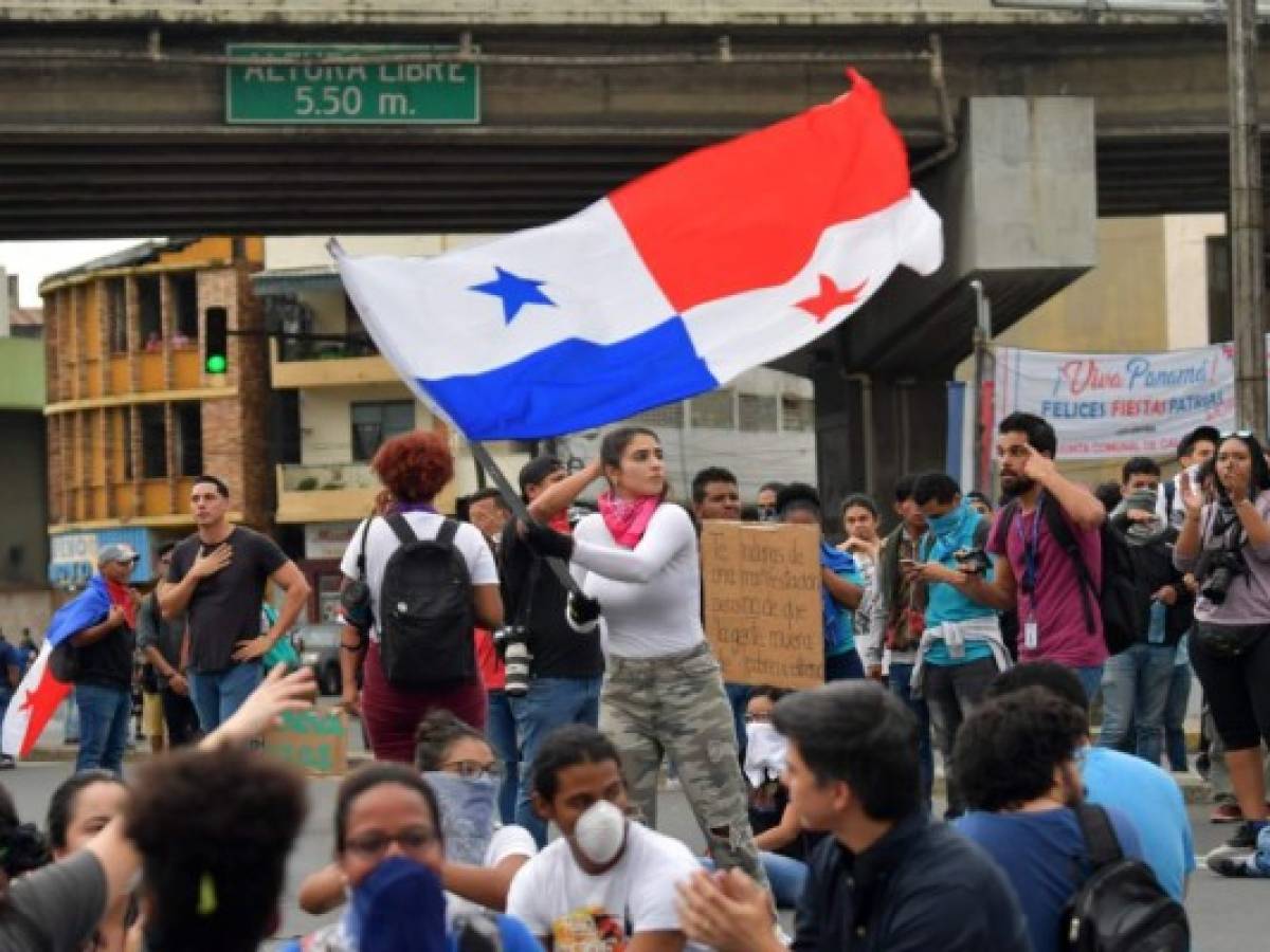 Panamá: Decenas de detenidos en protestas contra proyecto constitucional