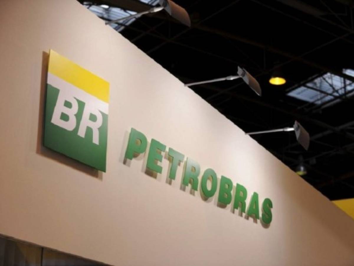 Arrestan a presidentes de grandes constructoras en Brasil por fraude en Petrobras