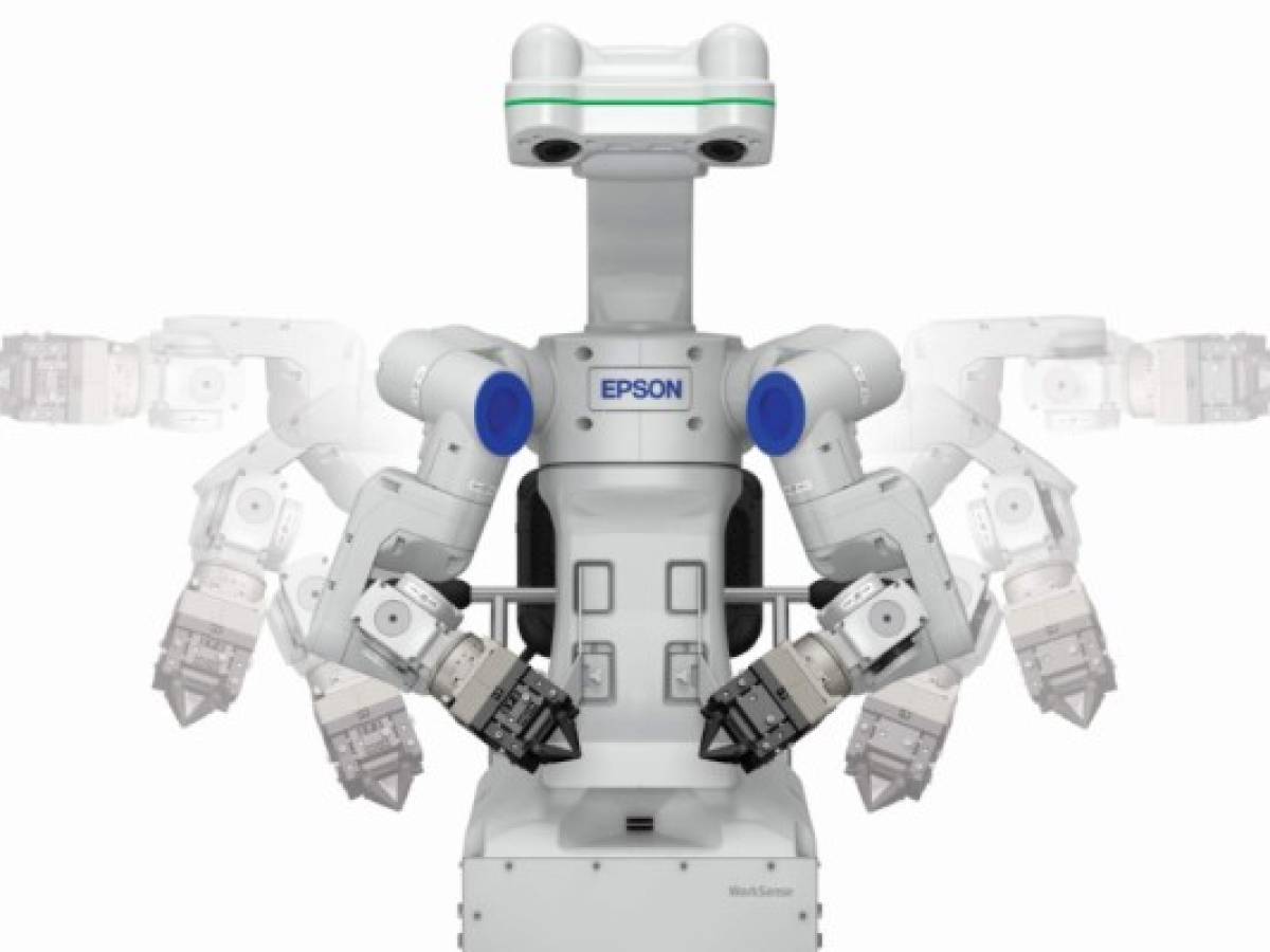 Epson se lanza a la producción de robots industriales