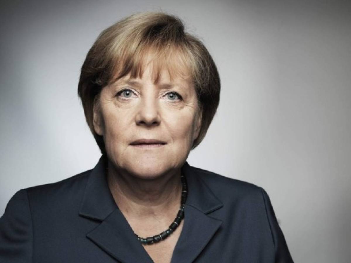 Merkel promete proteger a judíos y musulmanes alemanes del extremismo