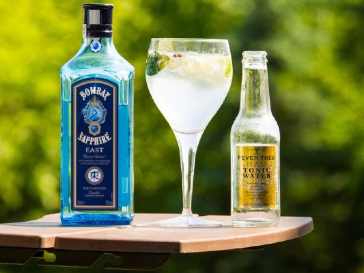 Mixology: Gin Tonic Bombay Sappphire