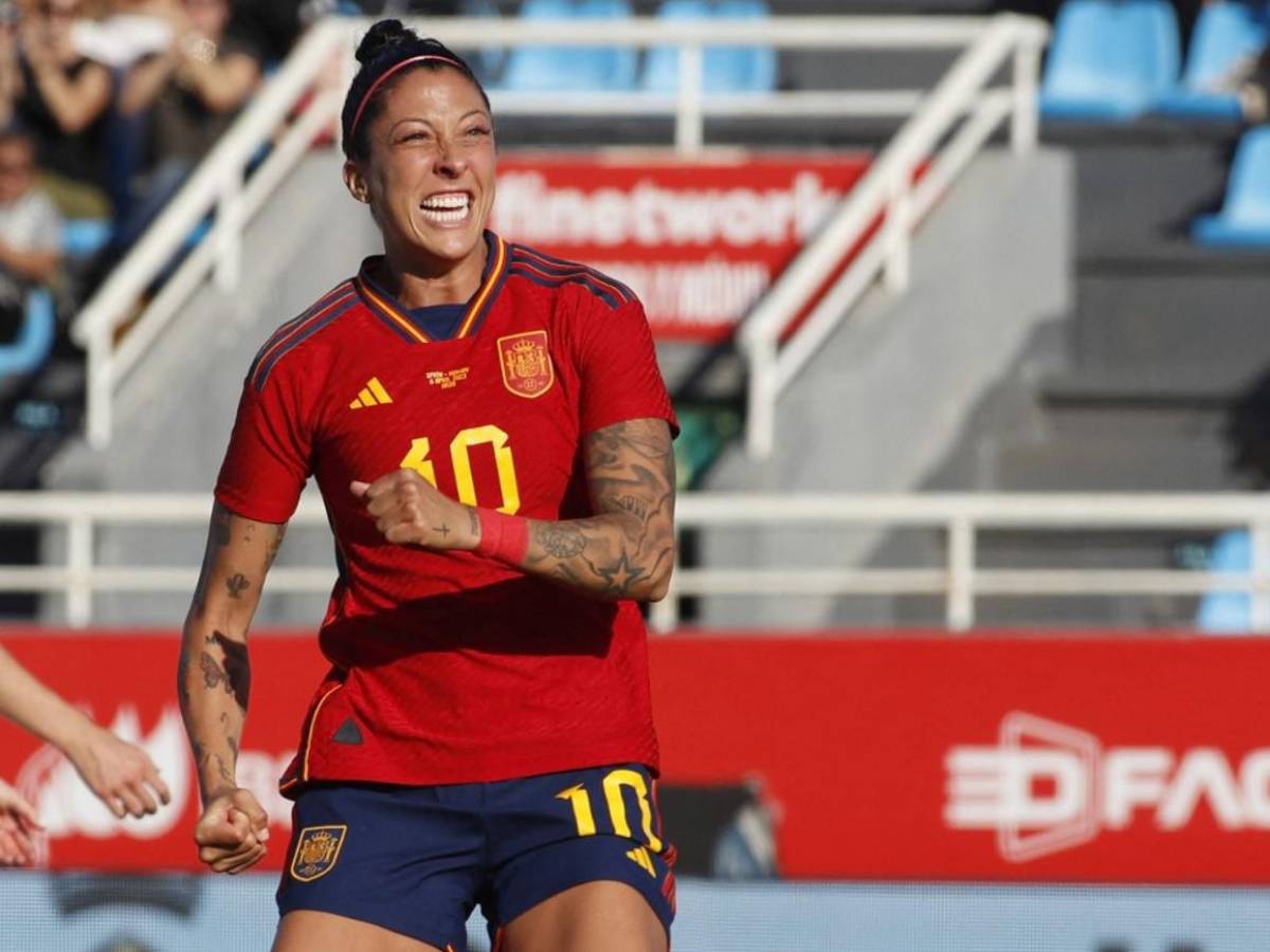 Jenni Hermoso denuncia a Rubiales por beso en la final del Mundial