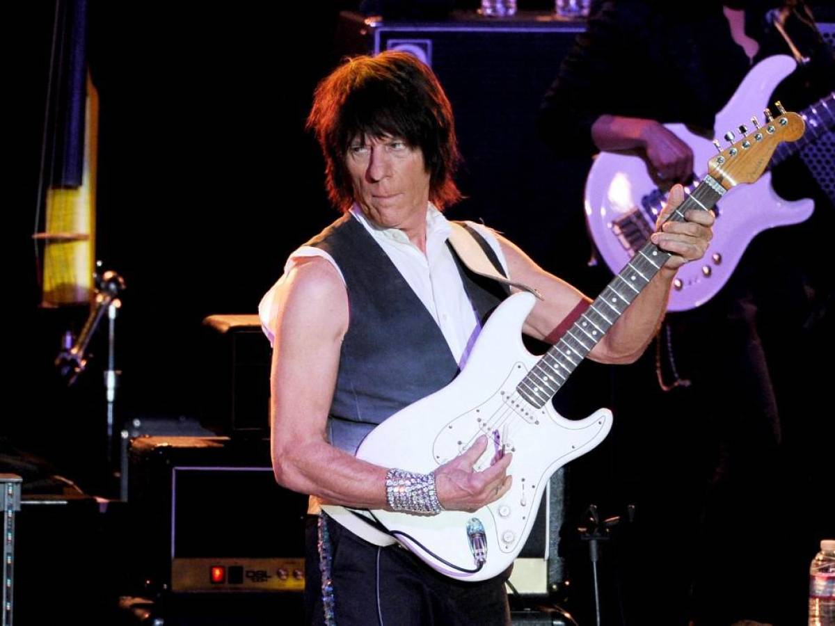 Muere el legendario guitarrista de rock Jeff Beck a los 78 años