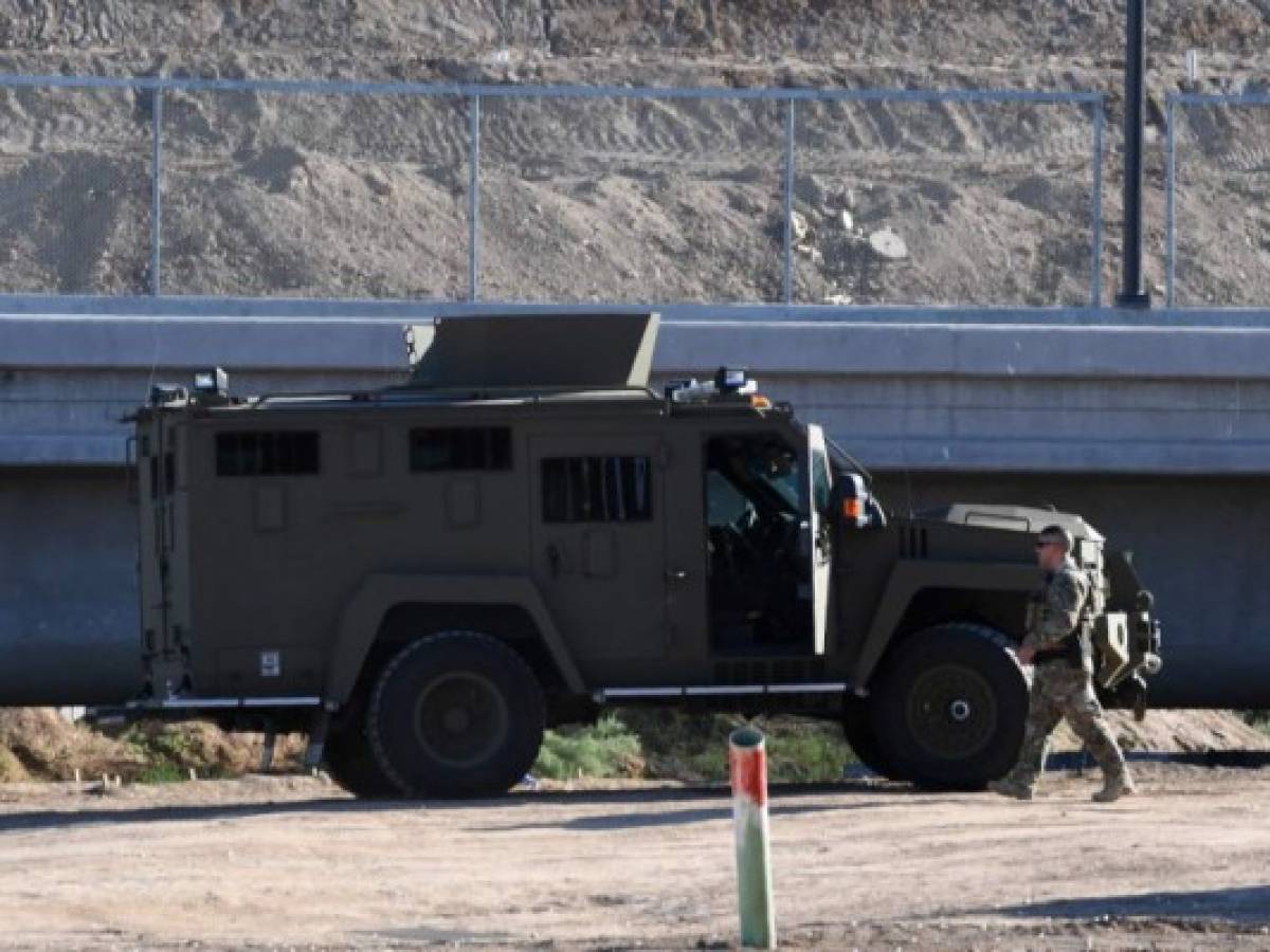 EEUU envía miles de soldados más a la frontera con México