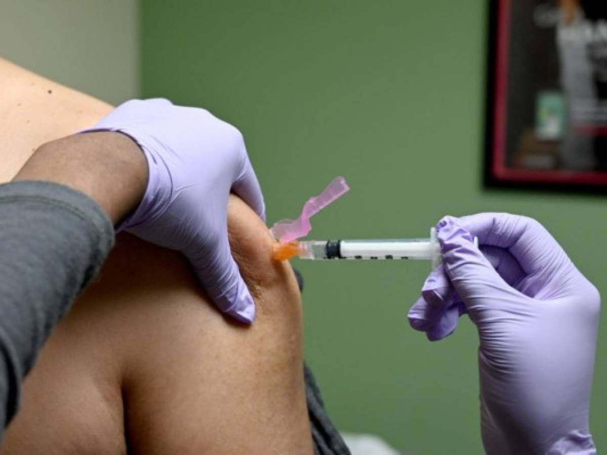 Bolsonaro cancela acuerdo para comprar vacuna china contra covid-19
