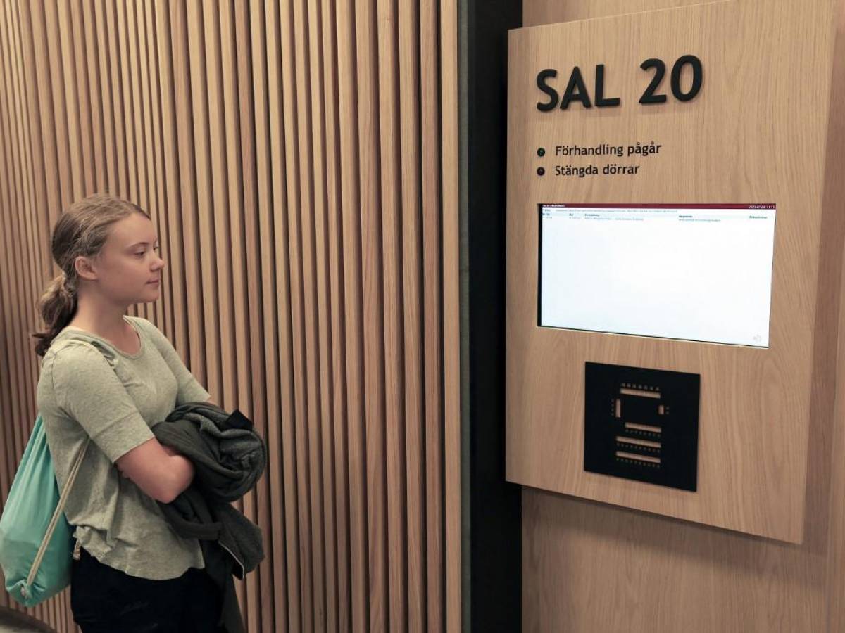 Activista sueca Greta Thunberg, condenada a una multa por desobedecer a la policía