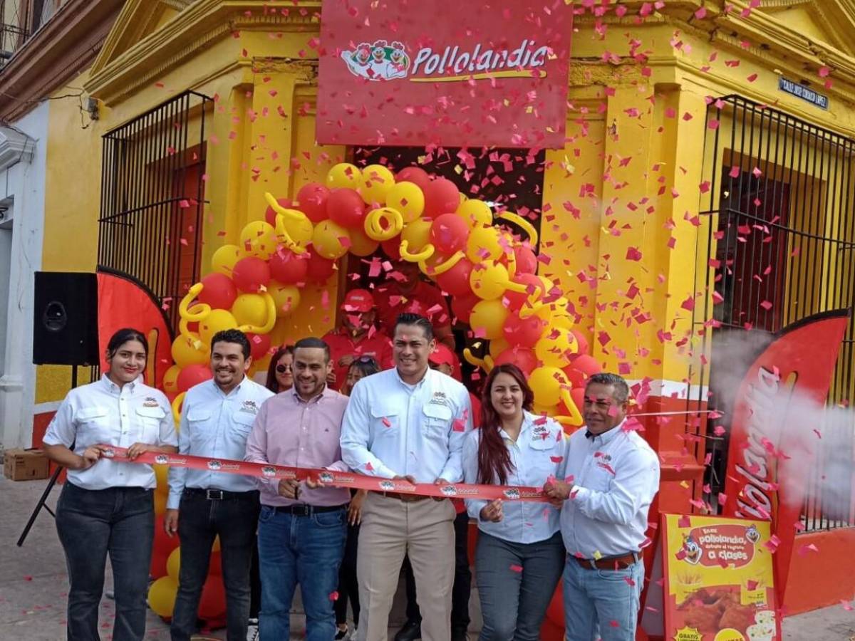La franquicia Pollolandia se extiende en El Salvador
