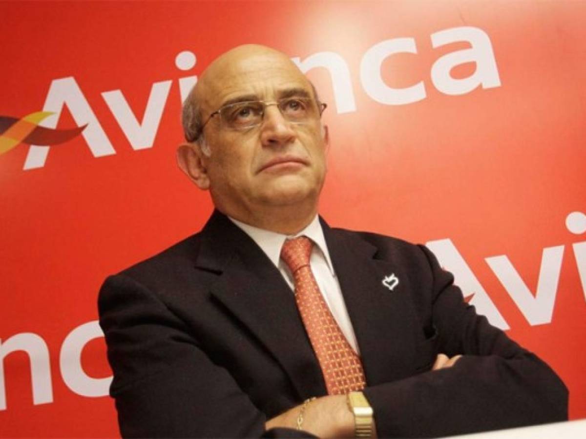 ¿Efromovich quiere salir de Avianca?