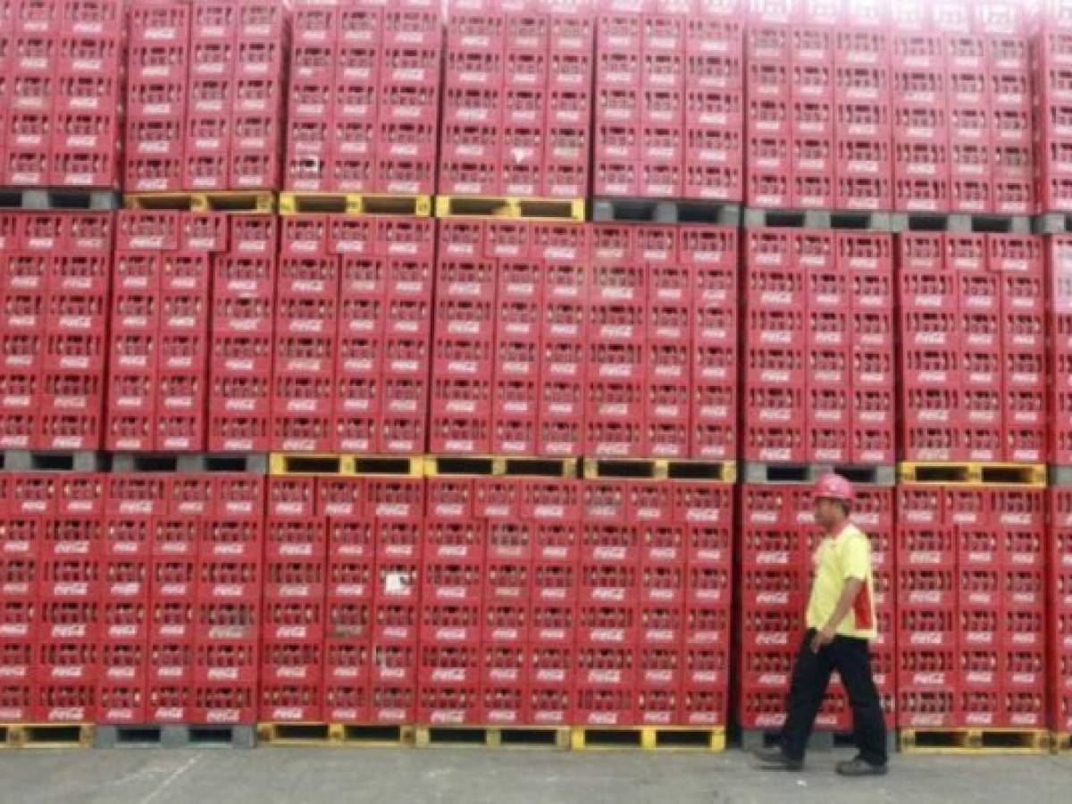 Coca Cola despedirá de 1.000 a 2.000 en todo el mundo
