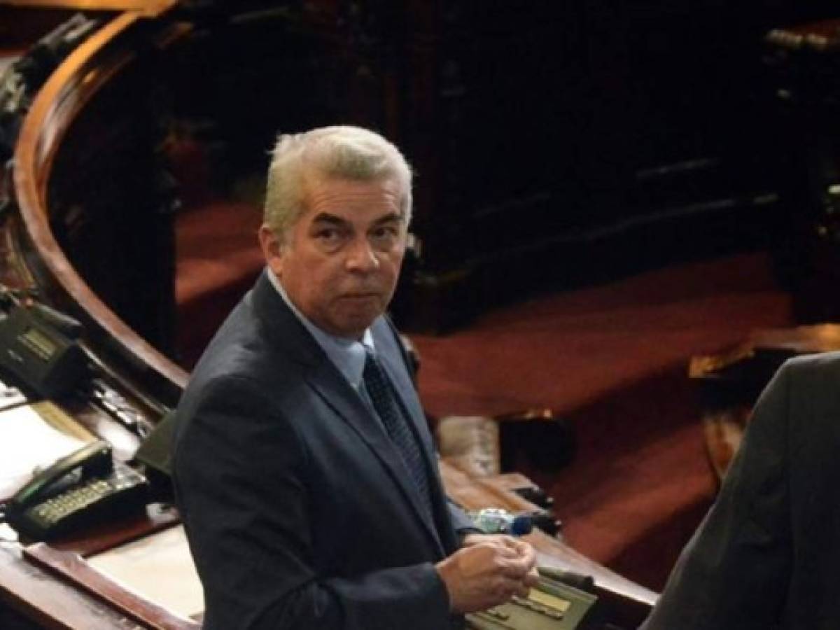 Presidente de Congreso guatemalteco pide calma tras renuncia de Baldetti