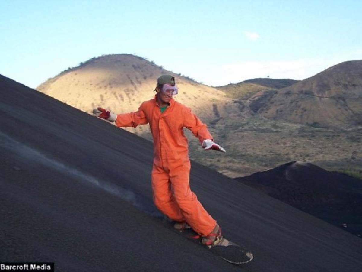 'Volcano boarding', surf volcánico