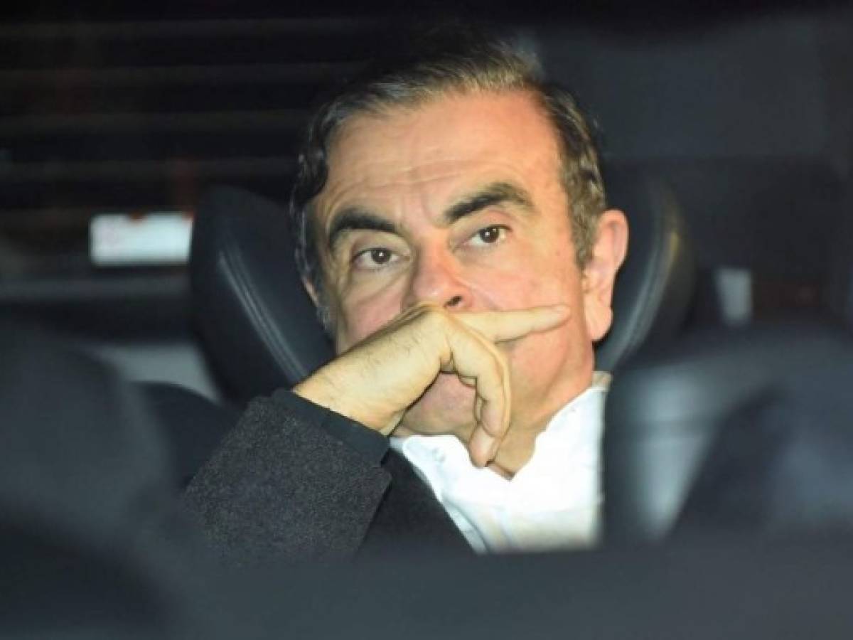 Multimillonario exjefe de Nissan y Renault revela cómo huyó de Japón en una caja