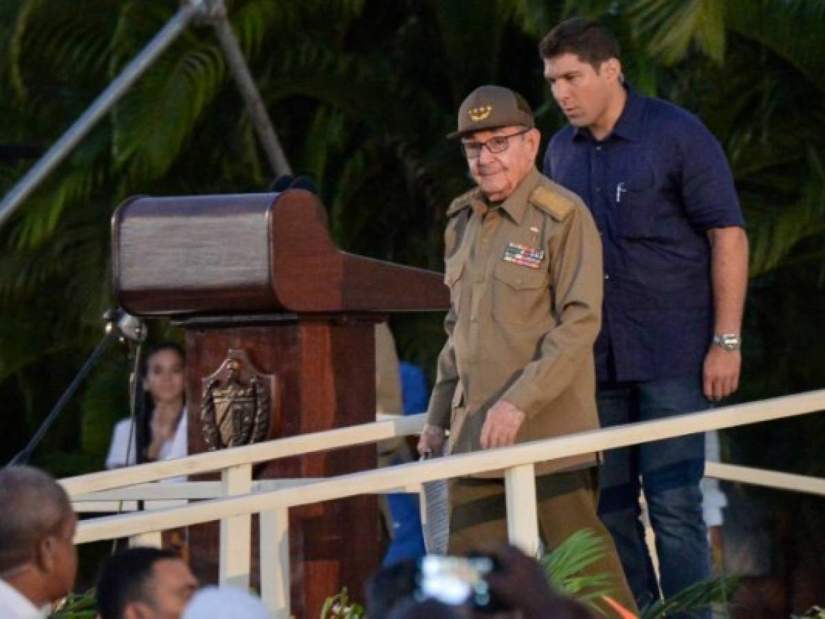 Raúl Castro denuncia que EEUU 'estrecha el cerco' sobre Cuba, Venezuela y Nicaragua