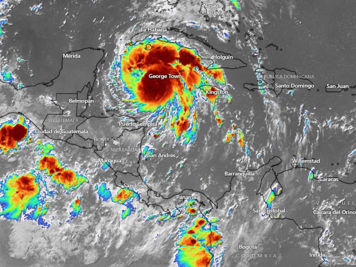 Ian se convierte en huracán y dejará lluvias en Centroamérica