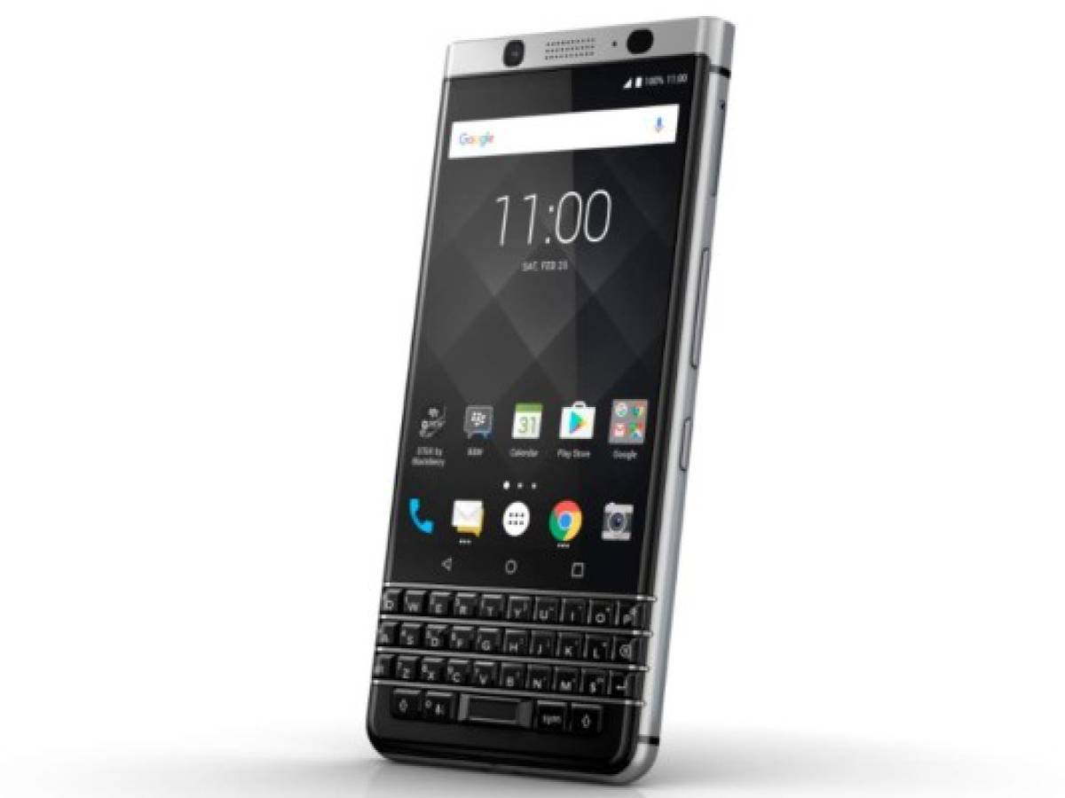 BlackBerry regresa con el KEYone (y también su clásico teclado)