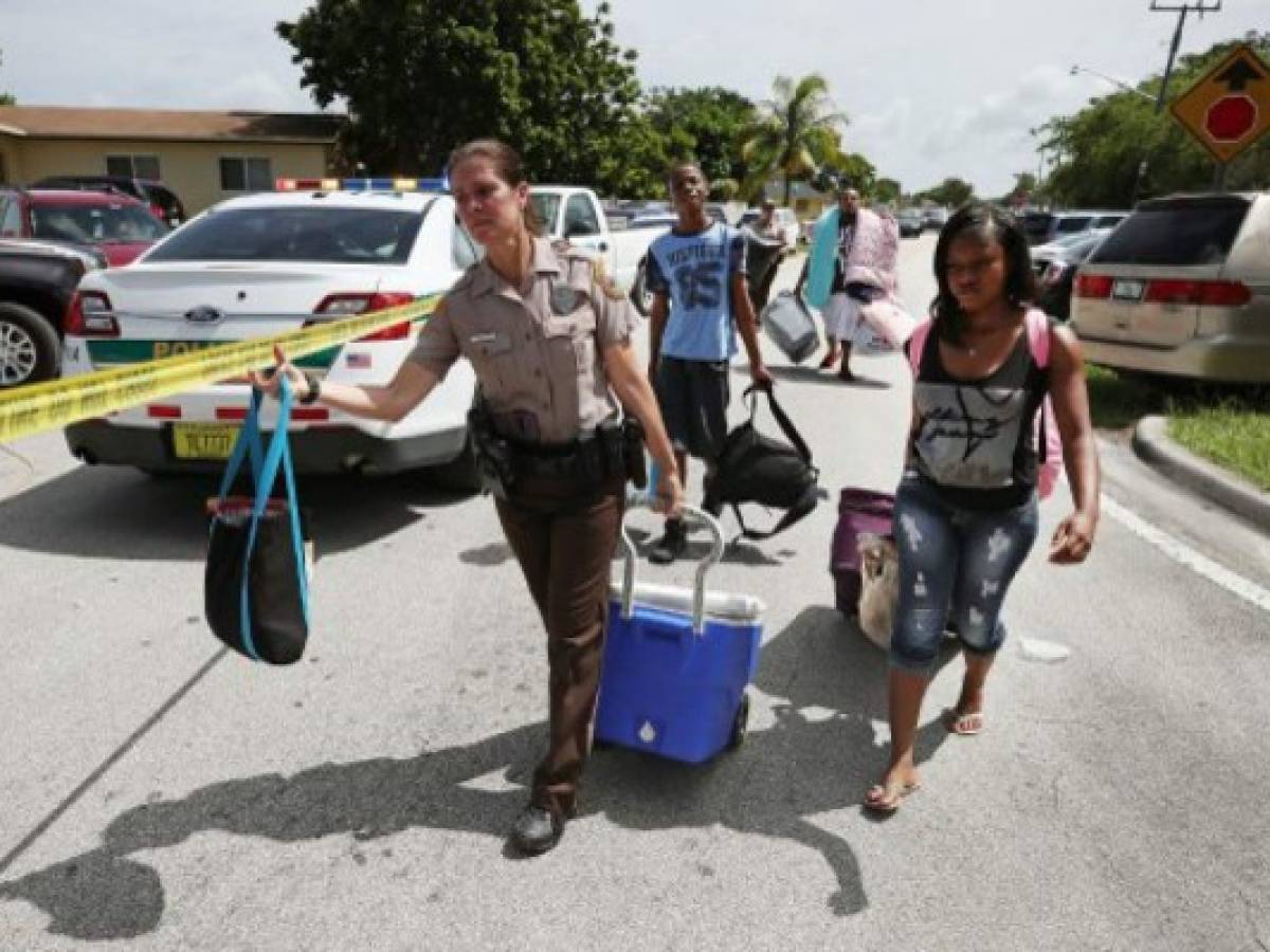 Masivo éxodo en el Sur de la Florida para huir del huracán Irma